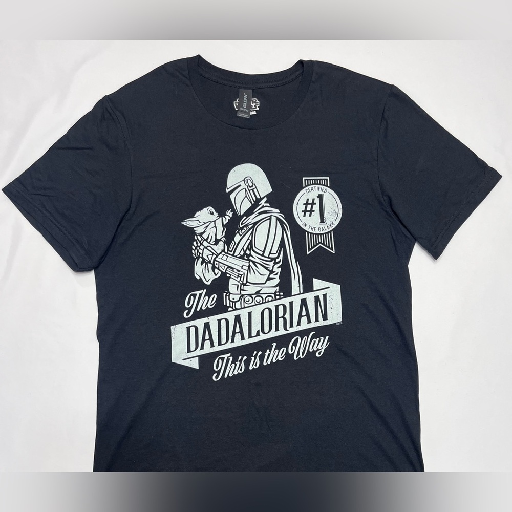 Small Men’s Black “Dadalorian” Star Wars T-Shirt